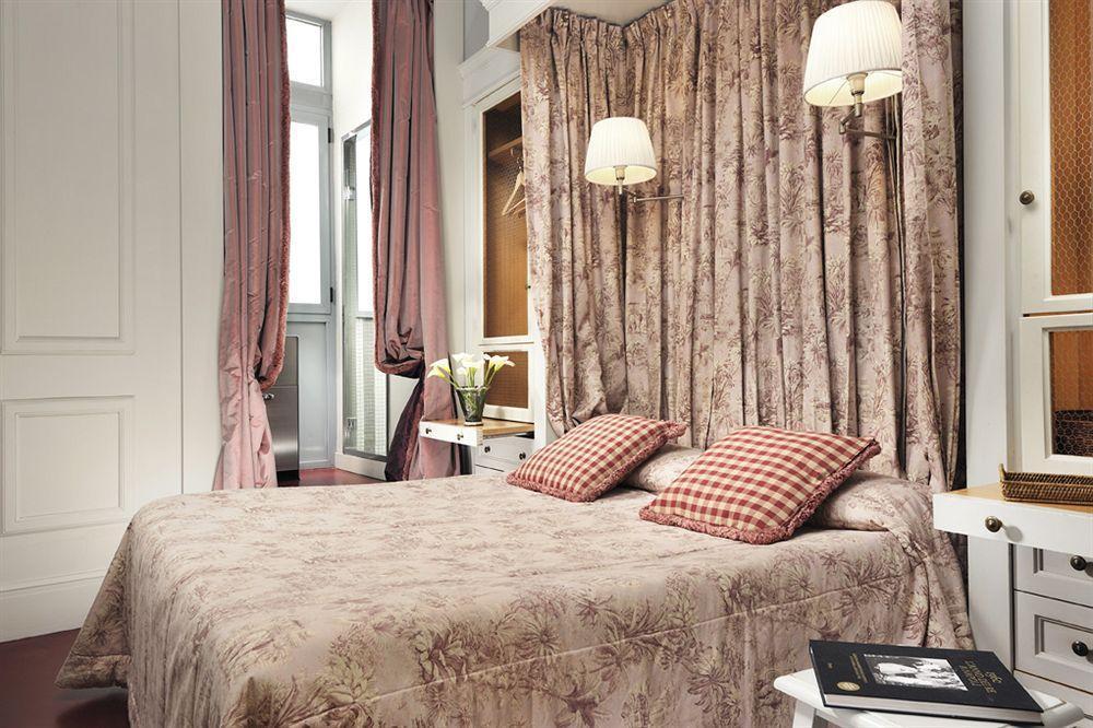 Casa Heberart Guest House Sistina Rome Bagian luar foto